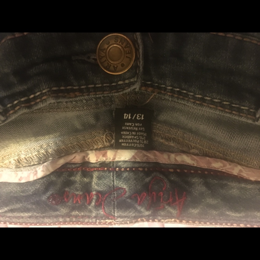 Size 13/14 broken belt loop gently used